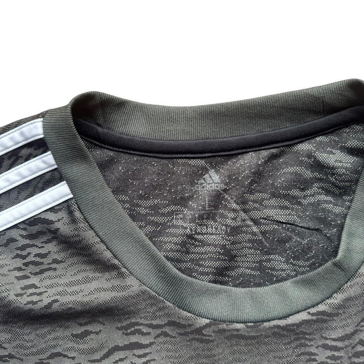 Adidas Manchester United 2020-21 Black & Grey Away Football Shirt Size Large