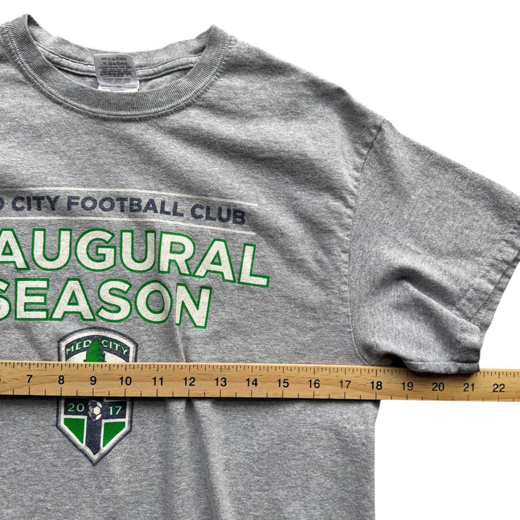 Med City Football Club 2017 Grey Graphic T-Shirt Size Medium