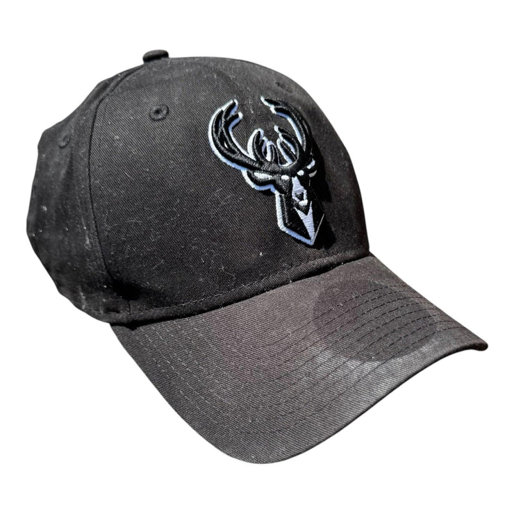 VTG NBA Milwaukee Bucks New Era Black Men&